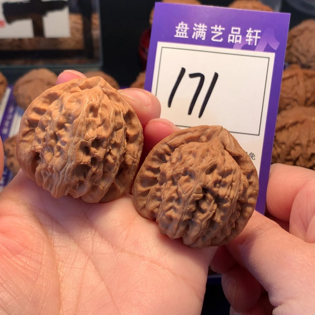 文玩核桃把件风***飞171三角白4.0