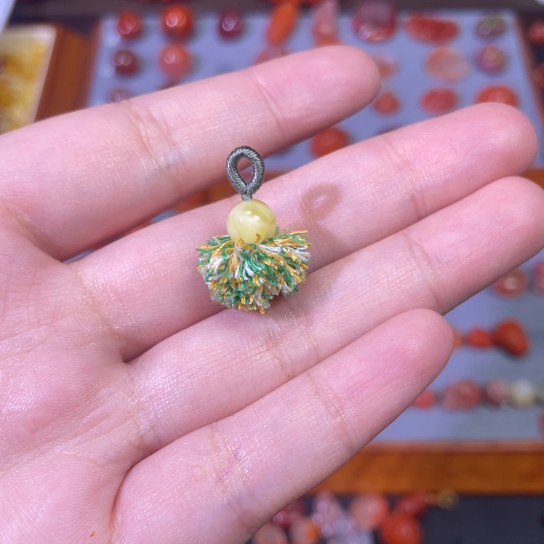 C***C蜜蜡未镶嵌裸石桂花小毛球