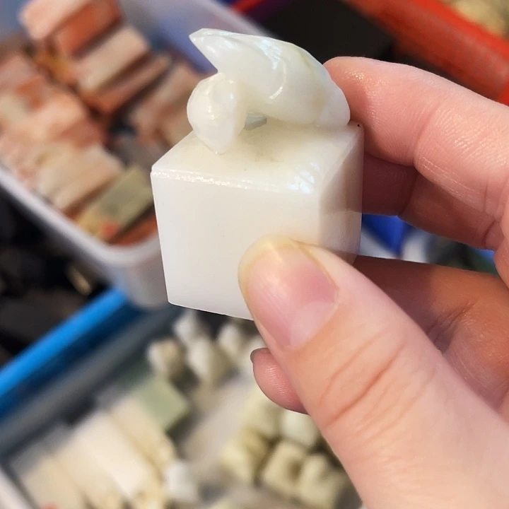 老挝石偏远满百包邮，刀感偏硬的