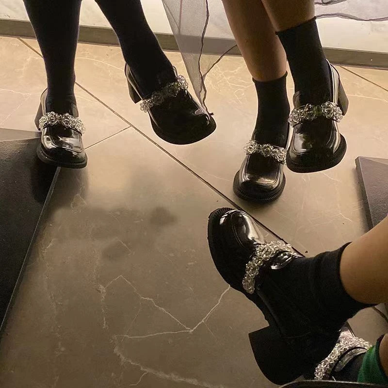 网红百搭新款水晶玛丽珍粗跟鞋复古学院风黑色高跟小皮鞋单鞋女