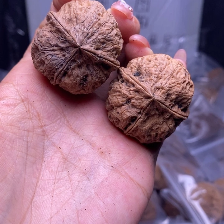 文玩核桃把件云南野生铁核桃74号37mm