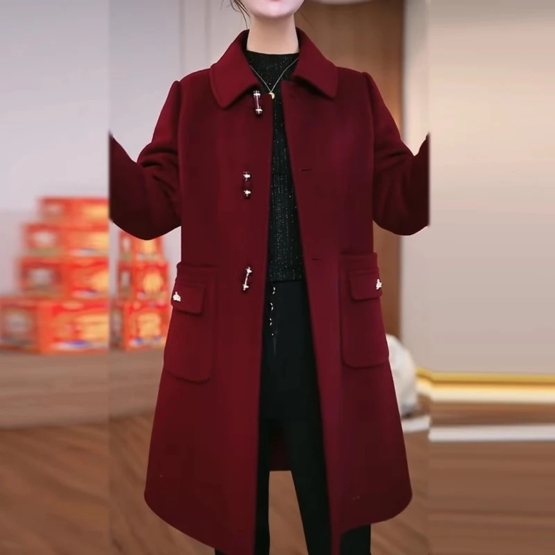 大气保暖外套翻领毛呢羽绒服女冬季2025新款高端保暖妈妈装白鸭绒