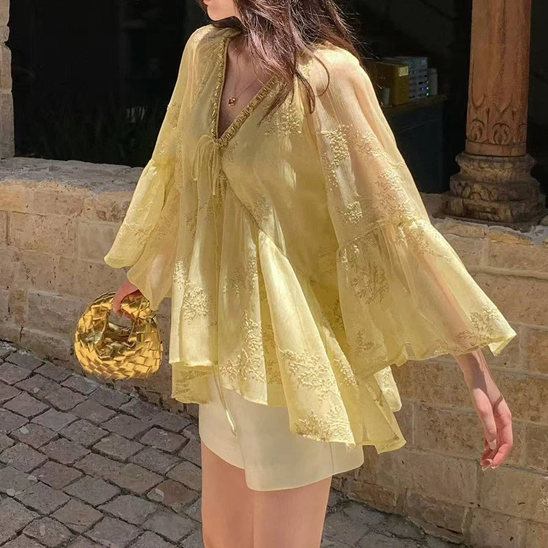 【mimius】U 如梦之梦 氛围感温柔V领系带荷叶袖上衣 G07021