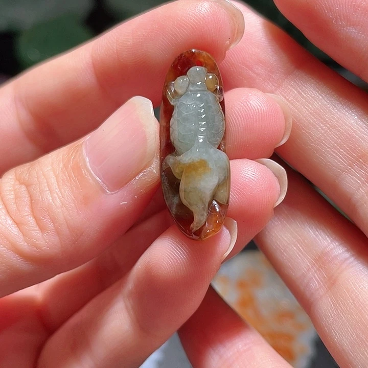 颈饰未镶嵌翡翠天