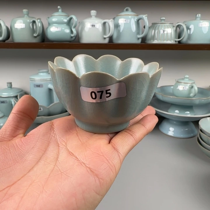 瓷片汝瓷莲花杯支钉烧仿古釉微瑕特价