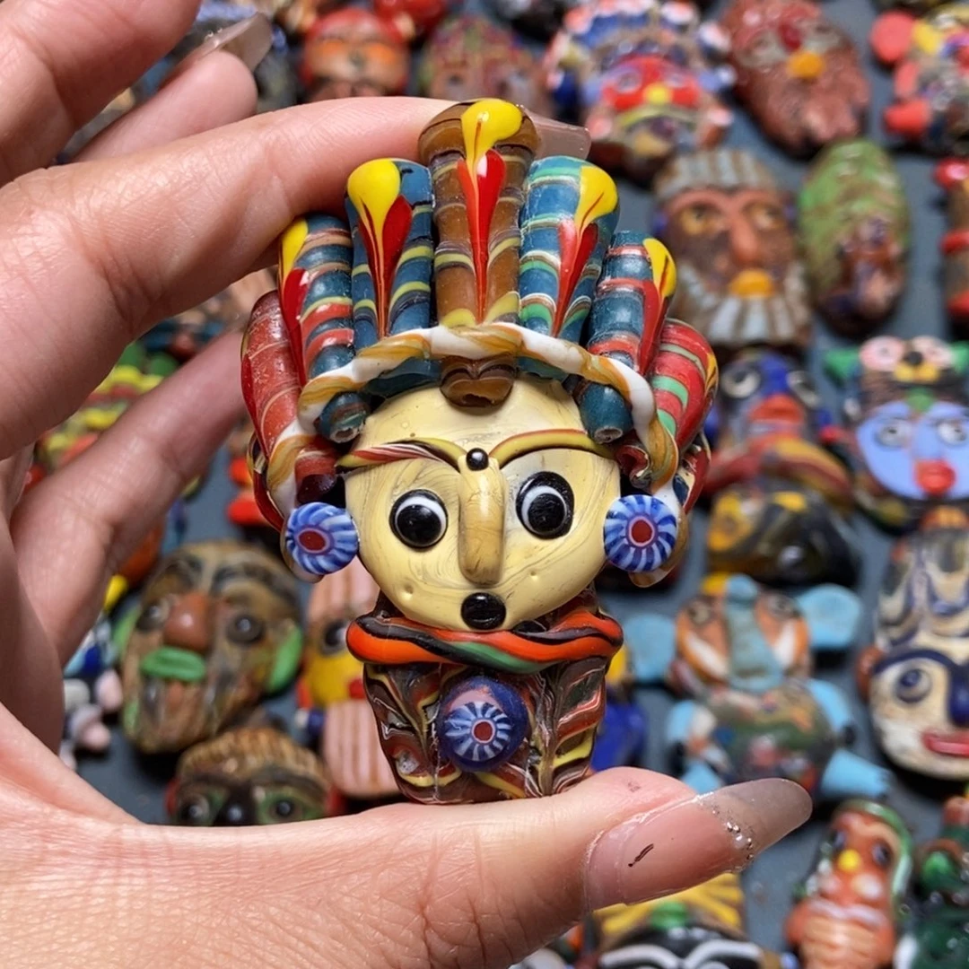 颈饰琉璃印度尼西亚王子