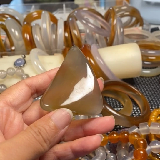 未镶嵌玛瑙吊坠玛瑙/玉髓