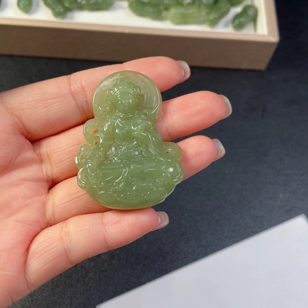 和田玉未镶嵌颈饰度母24