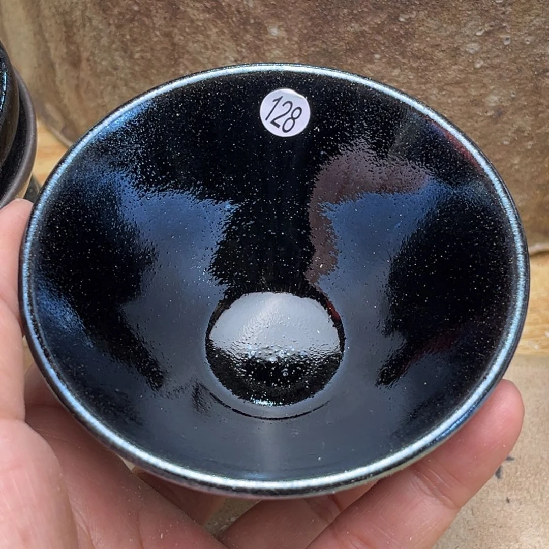 茶盏义兴龙窑坚持真柴烧