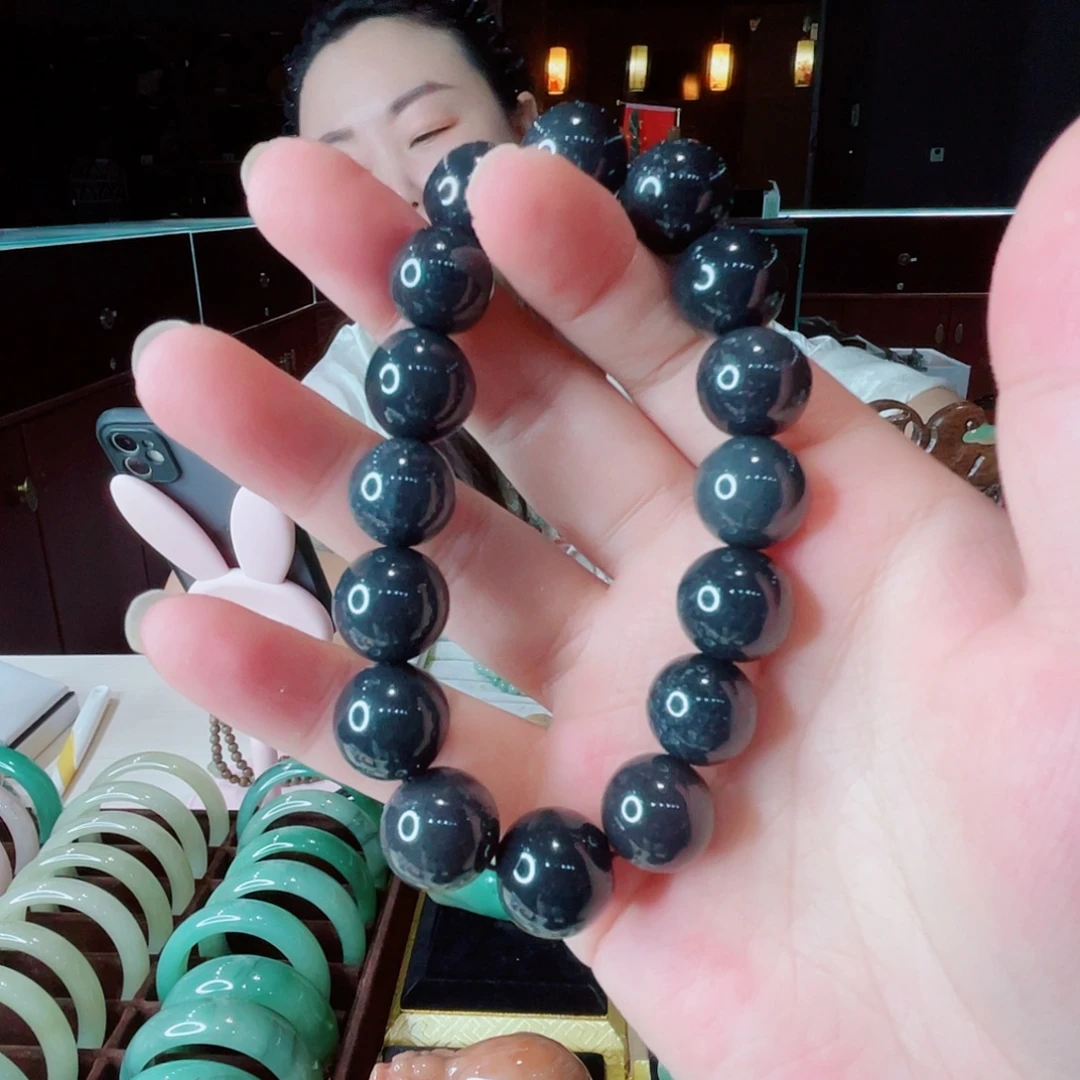 密玉（石英质玉）未镶嵌颈饰