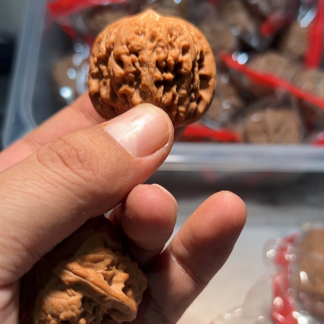 文玩核桃，平谷凹底