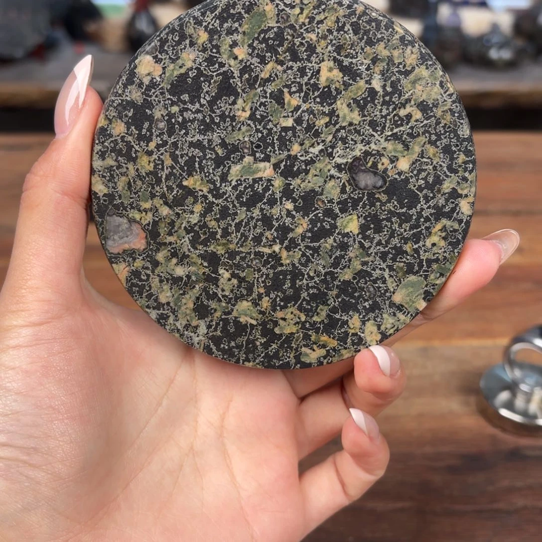 康能美玉瓷安山玉