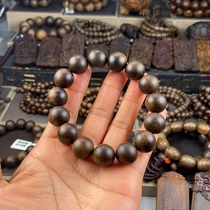 沉香手串琥****选越南芽庄白棋