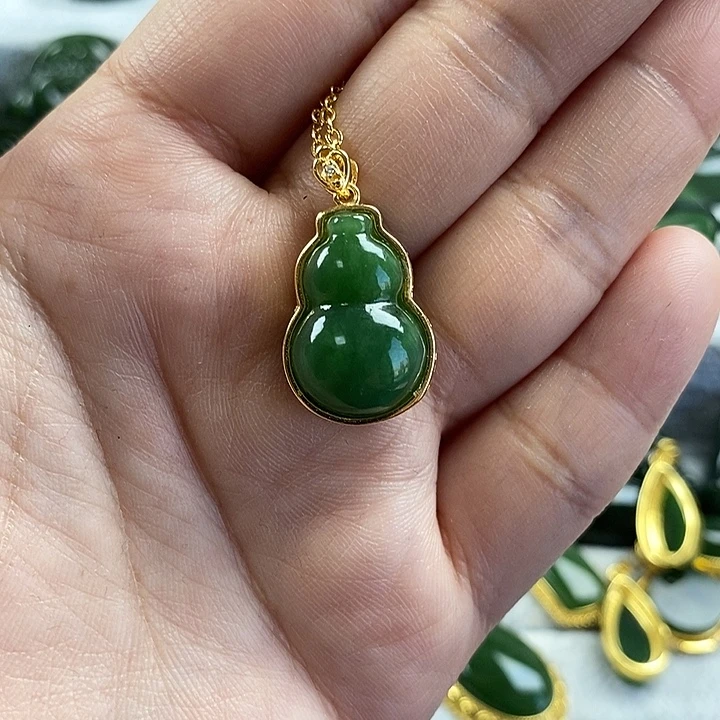 和田玉（碧玉）未镶嵌颈饰