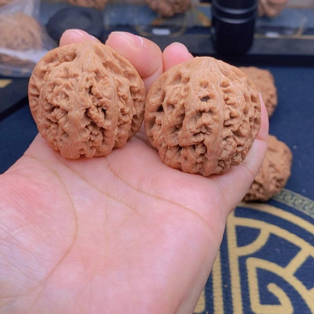 前****文玩核桃吊坠粗筋41。