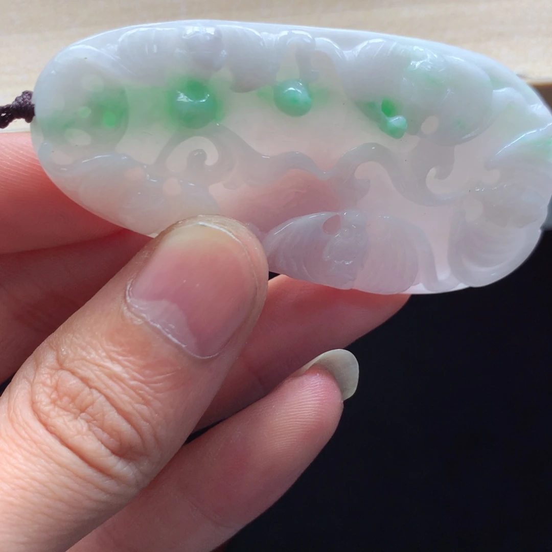 颈饰未镶嵌翡翠吊坠