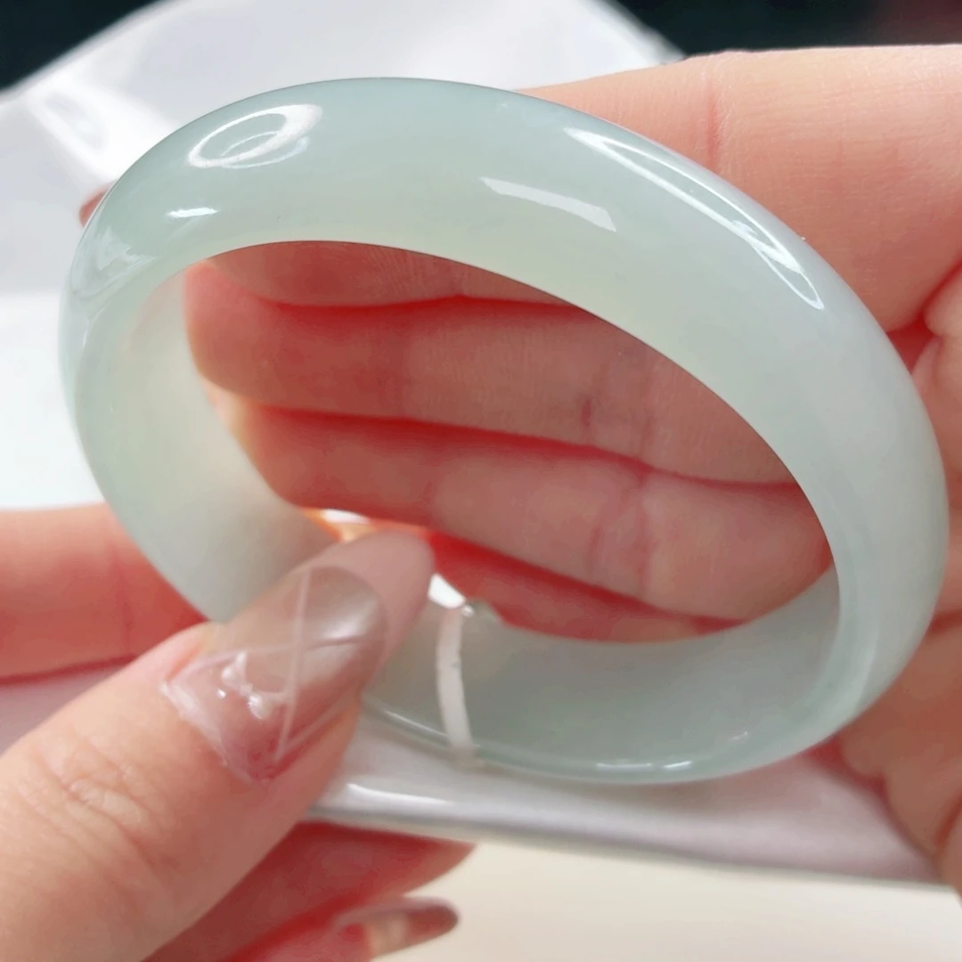 翡翠未镶嵌手镯（贵妃镯）57x509