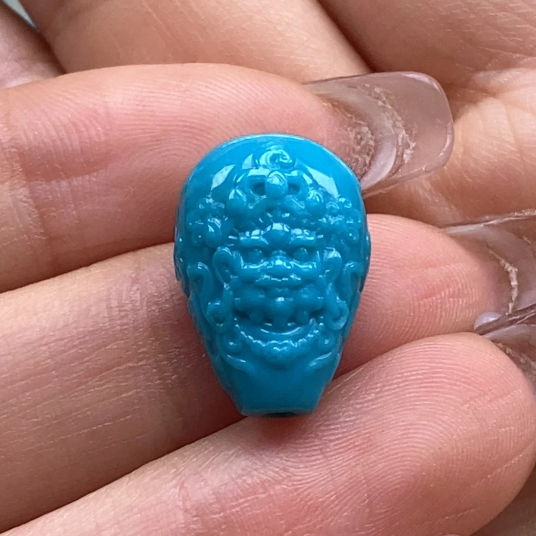 绿松石颈饰未镶嵌博*