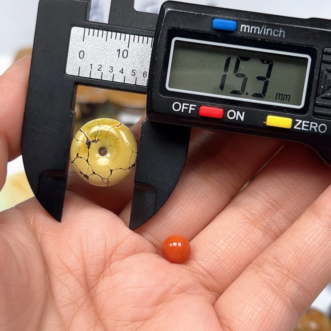 南红玛瑙未镶嵌珠宝奇石