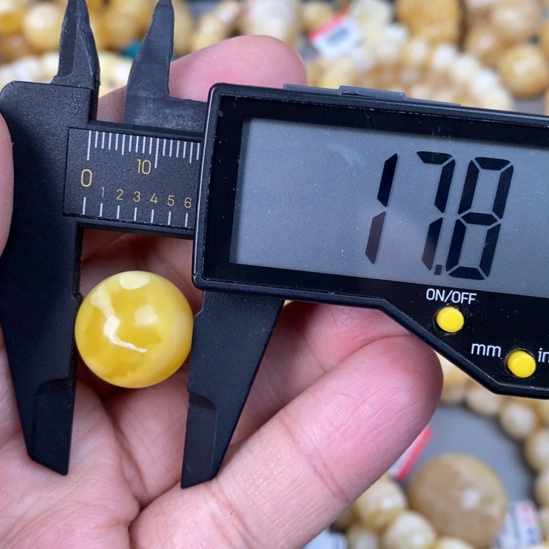 蜜蜡未镶嵌珠宝奇石 3.2g