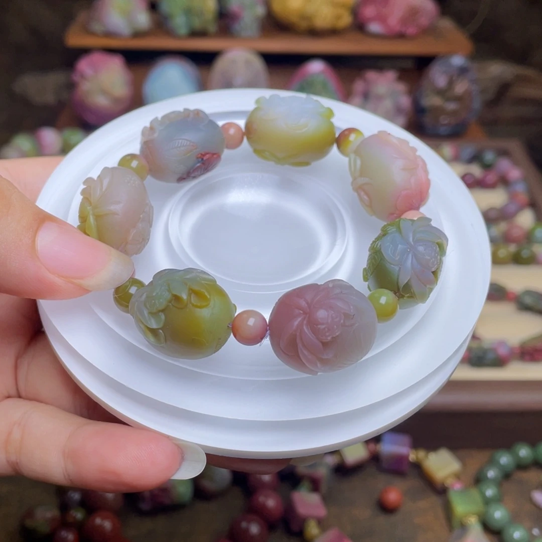 玛瑙/玉髓未镶嵌珠宝半成品盐源玛瑙福利荷花