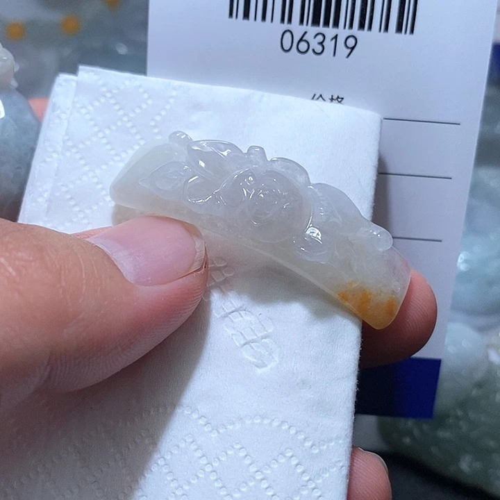 翡翠未镶嵌颈饰天光墟翡翠市场现金代购