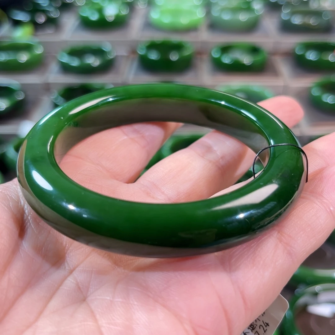 未镶嵌手镯和田玉（碧玉）