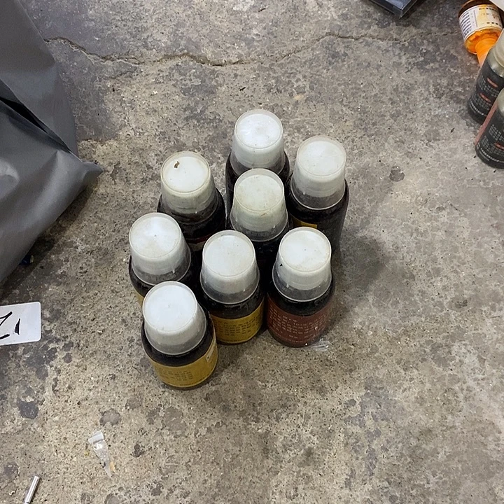 大瓶小药随机发2瓶过期的介意慎拍