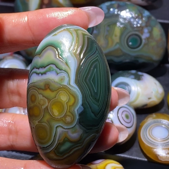 玛瑙/玉髓未镶嵌珠宝奇石116