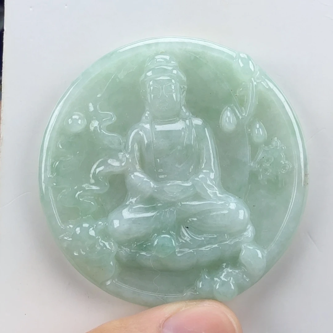 翡翠挂件未镶嵌翡翠