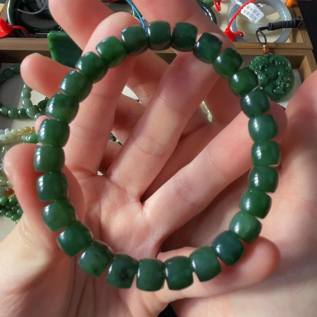 和田玉未镶嵌手串