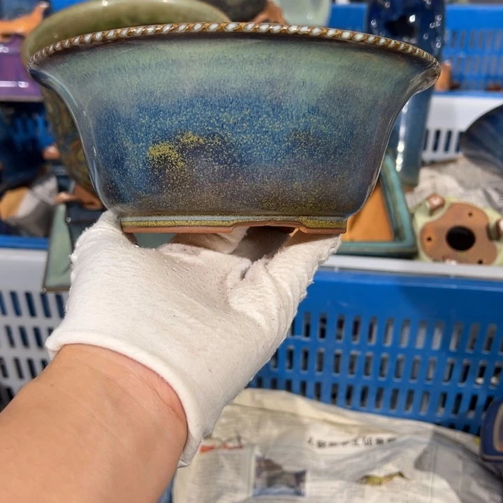 当代艺术花盆艺术作品