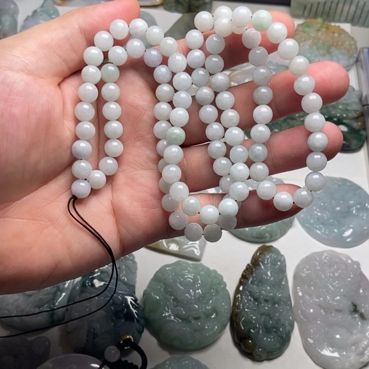 颈饰未镶嵌翡翠珠子60