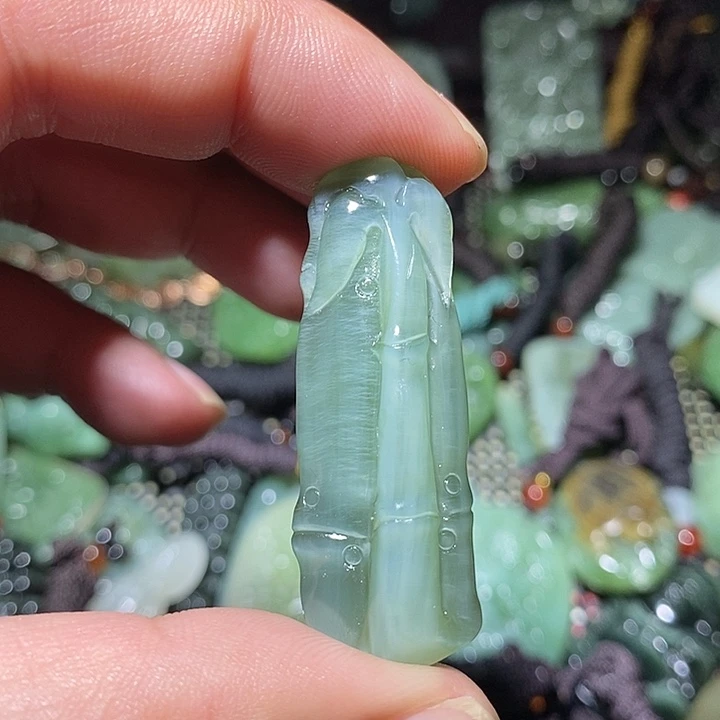 和田玉未镶嵌吊坠(不含链)