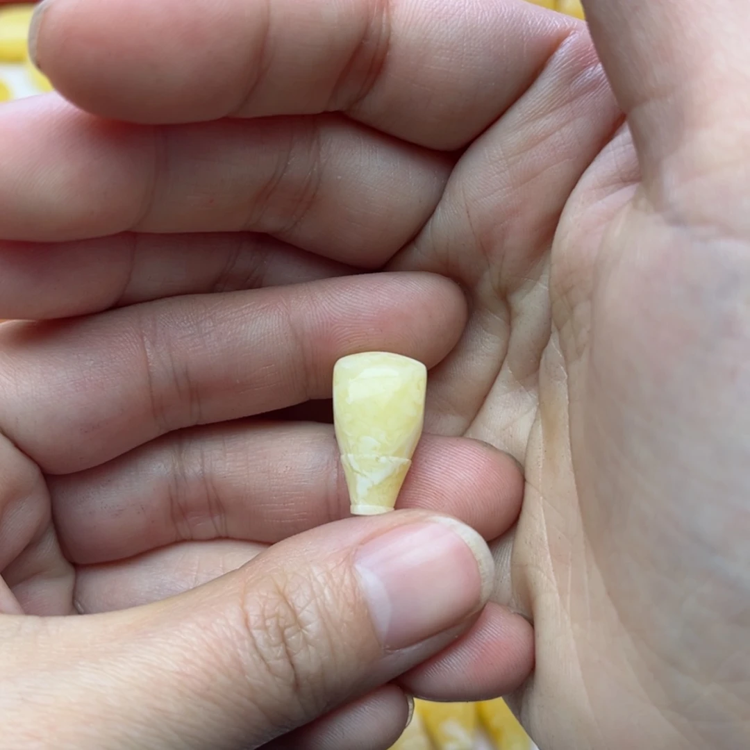 【闪购商品】蜜蜡裸石未镶嵌蚊**手配饰
