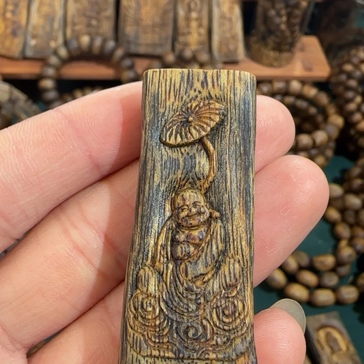 沉香吊坠弥勒佛吊坠高货