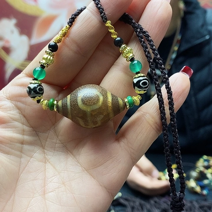 玛瑙/玉髓颈饰合金