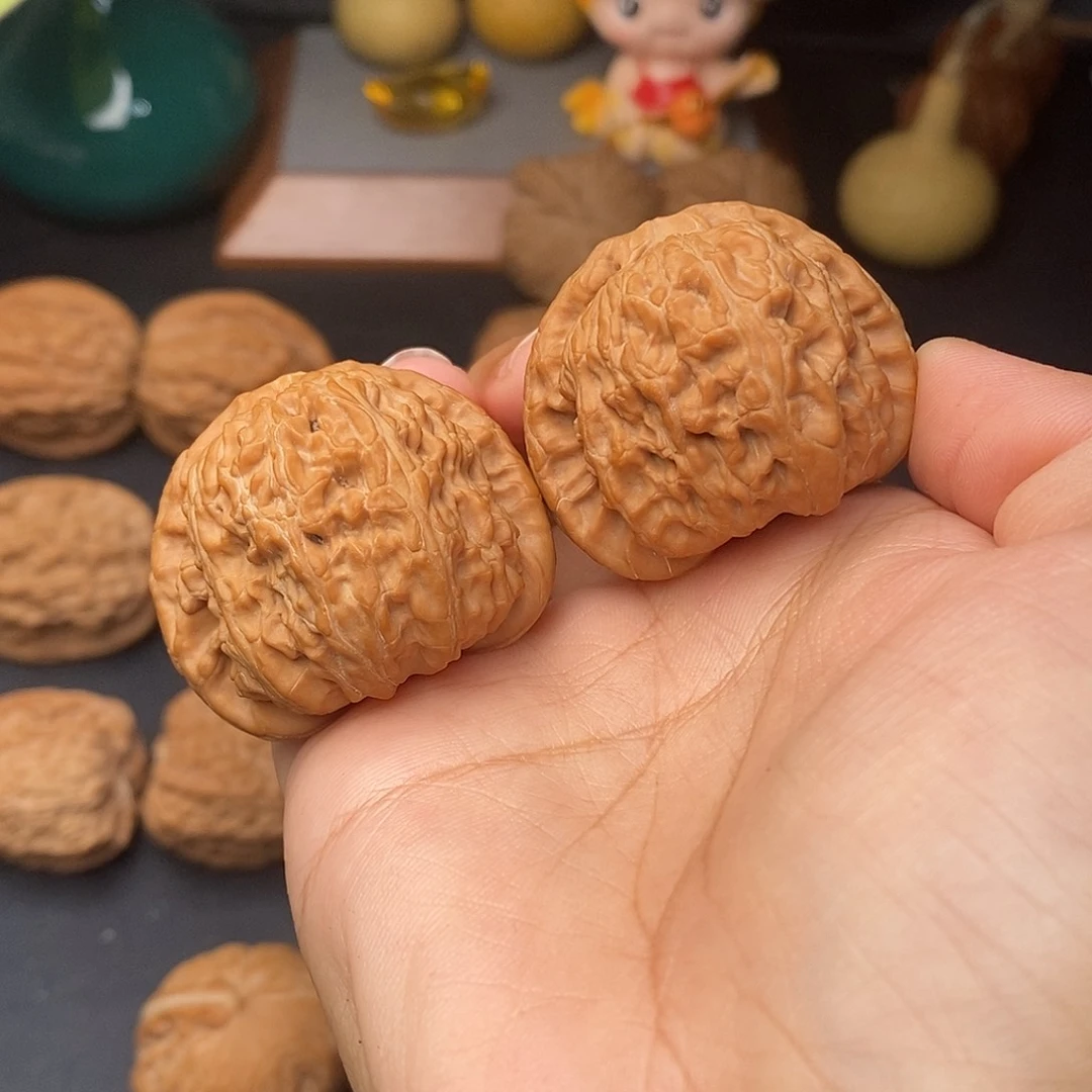 把件文玩核桃雨***漫白狮子