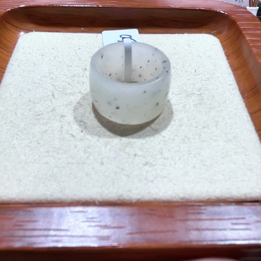 和田玉未镶嵌颈饰早**早青花宽直切12号