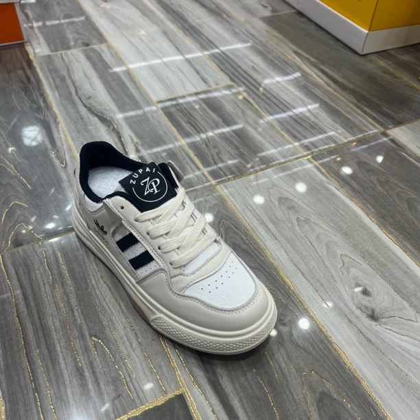 文艺洋气小白鞋女2024新款配裙子鞋子