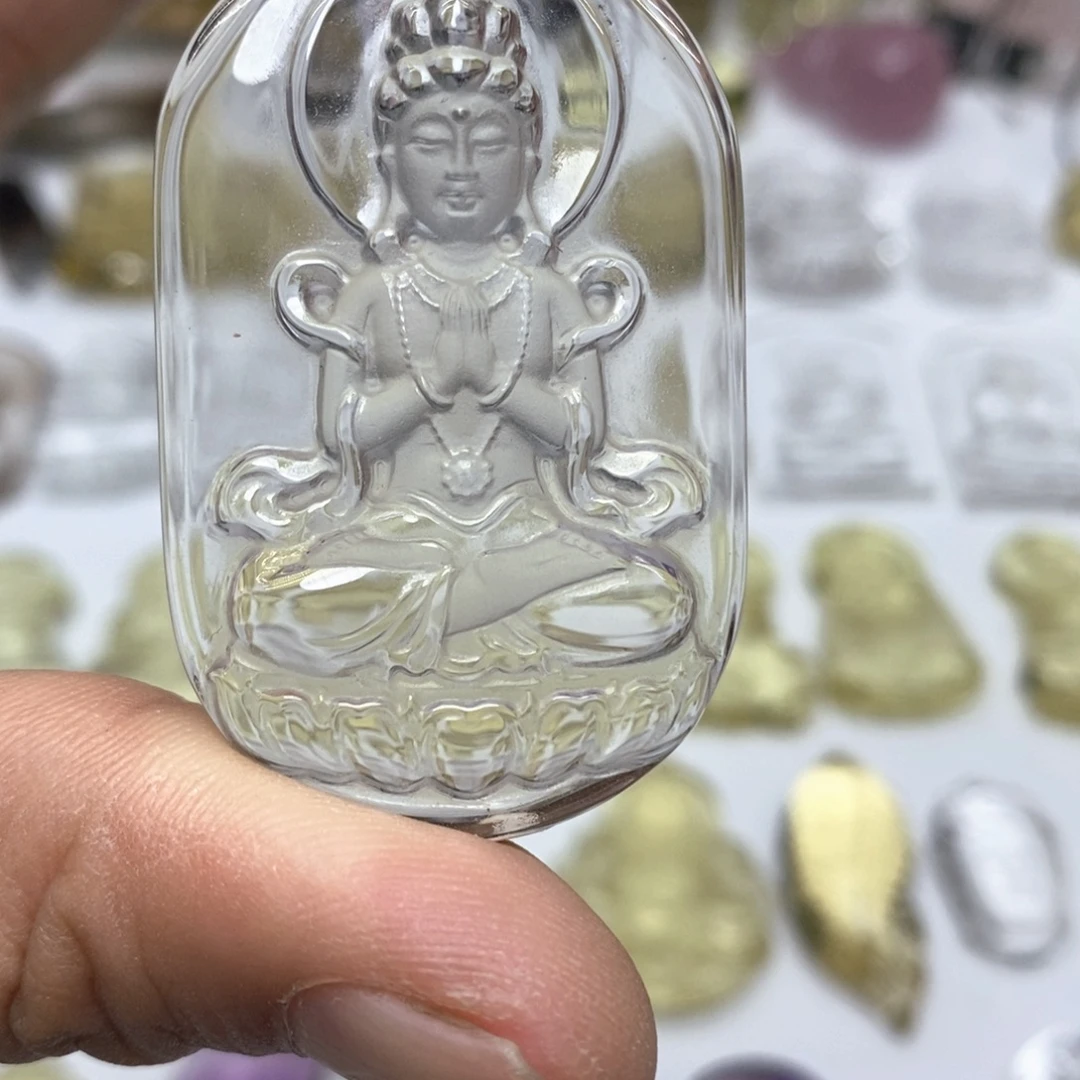 紫***间水晶未镶嵌颈饰观音坐莲