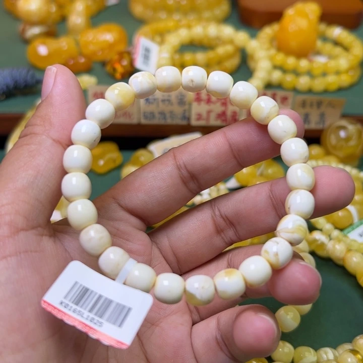 蜜蜡未镶嵌珠宝奇石