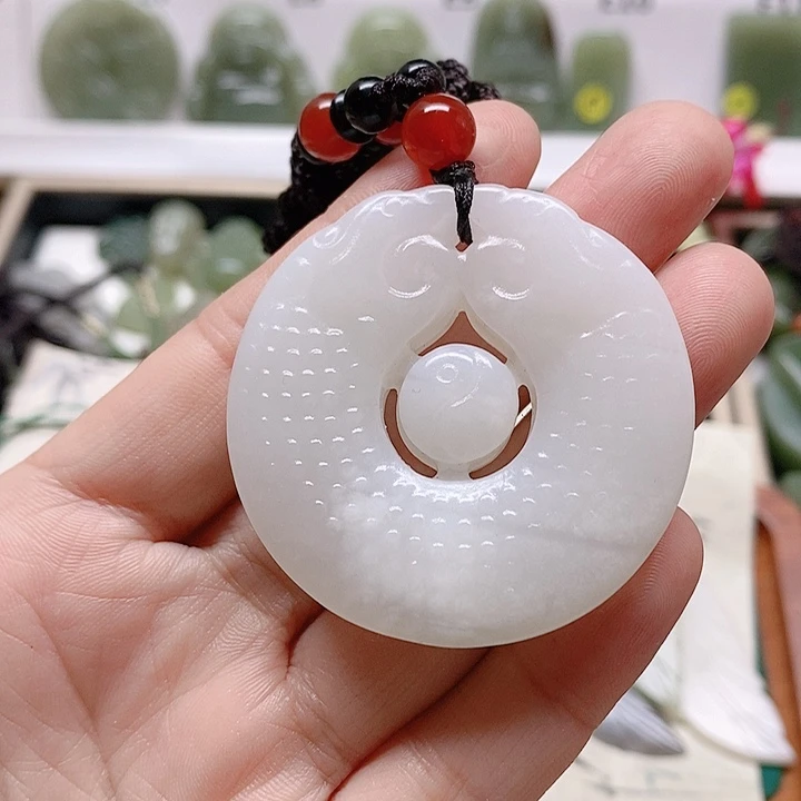 和田玉颈饰未镶嵌齐****1