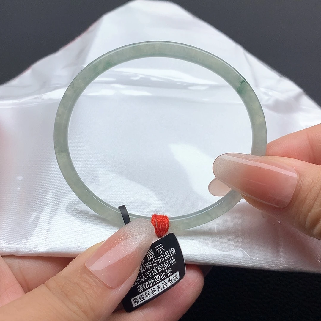 翡翠手镯未镶嵌56.8贵妃