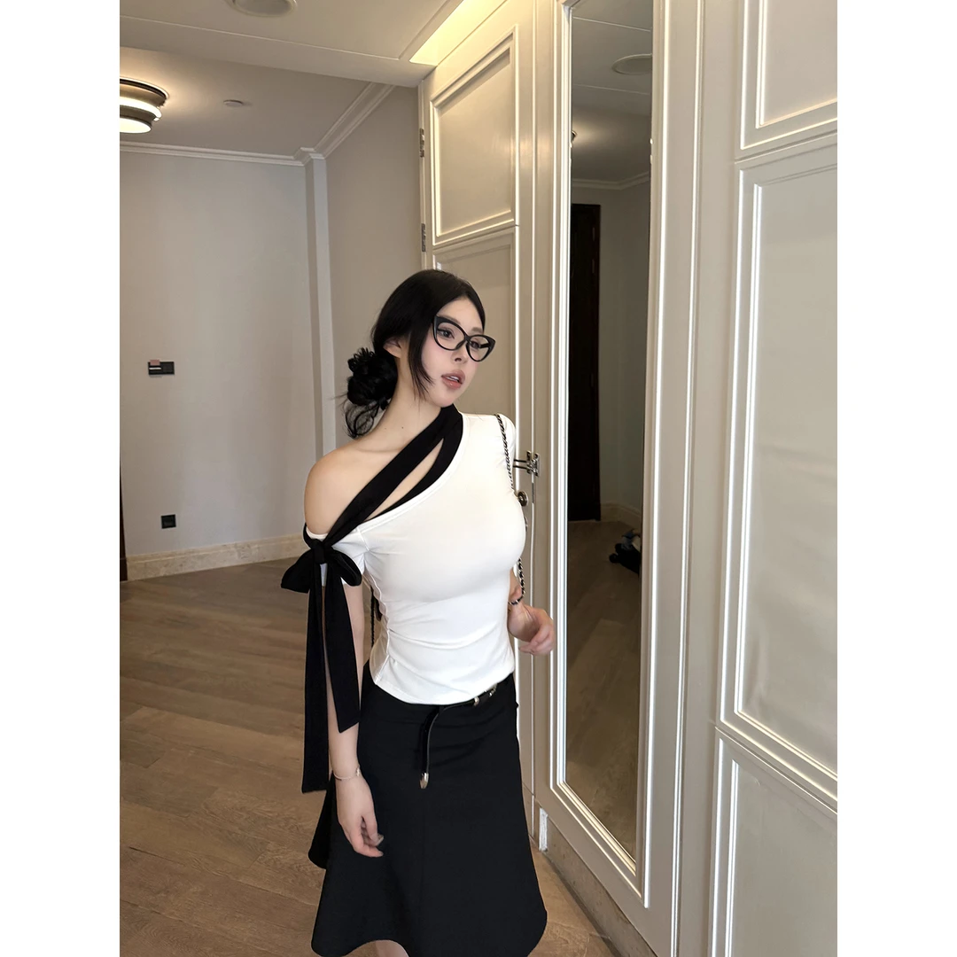 黑泽玄七“吉赛尔套装”夏季显瘦设计感气质辣妹收腰斜肩T鱼尾裙女