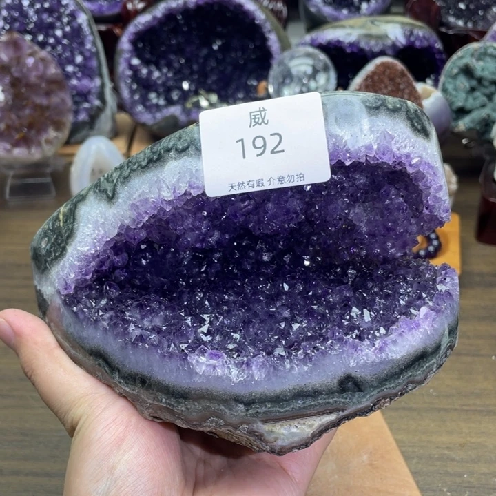 未镶嵌珠宝半成品水晶