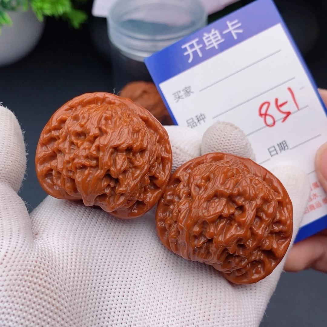 文玩核桃把件41红狮子851