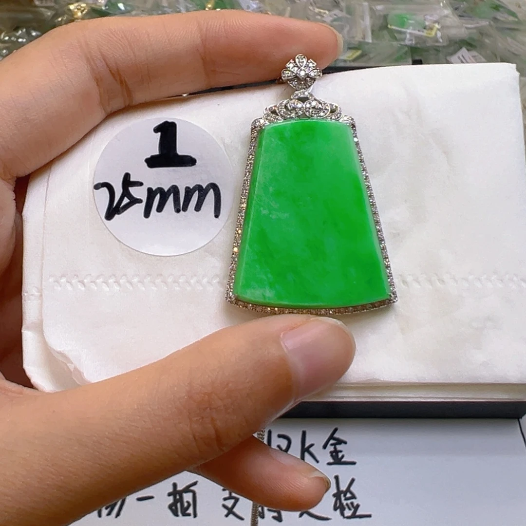吊坠(不含链)18K金镶嵌翡翠