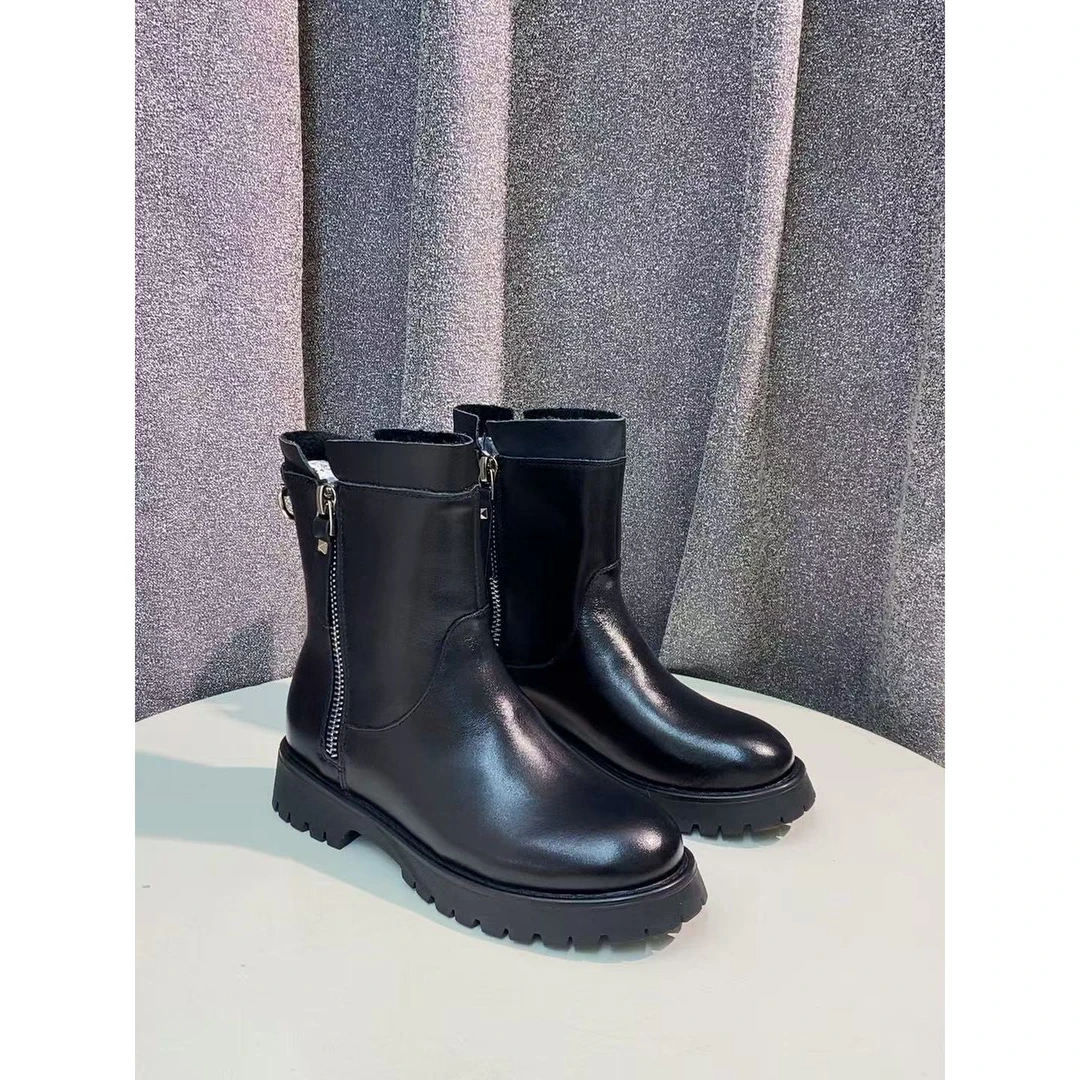 C2299 黑色  高端时尚秋冬气质圆头低跟真皮时装中筒靴