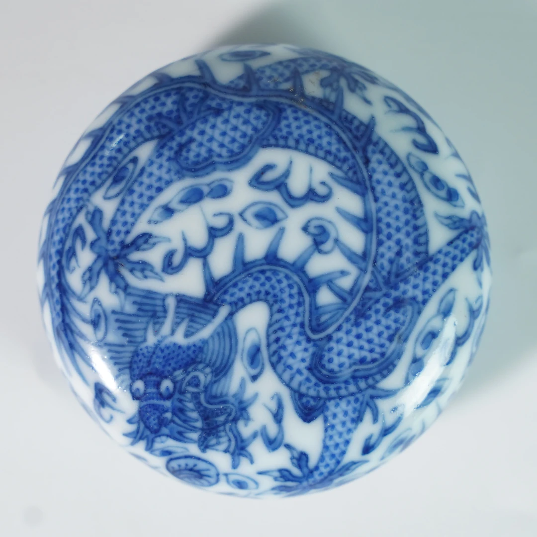 LABC250626028【十竹斋】民国龙纹赶珠青花印泥盒